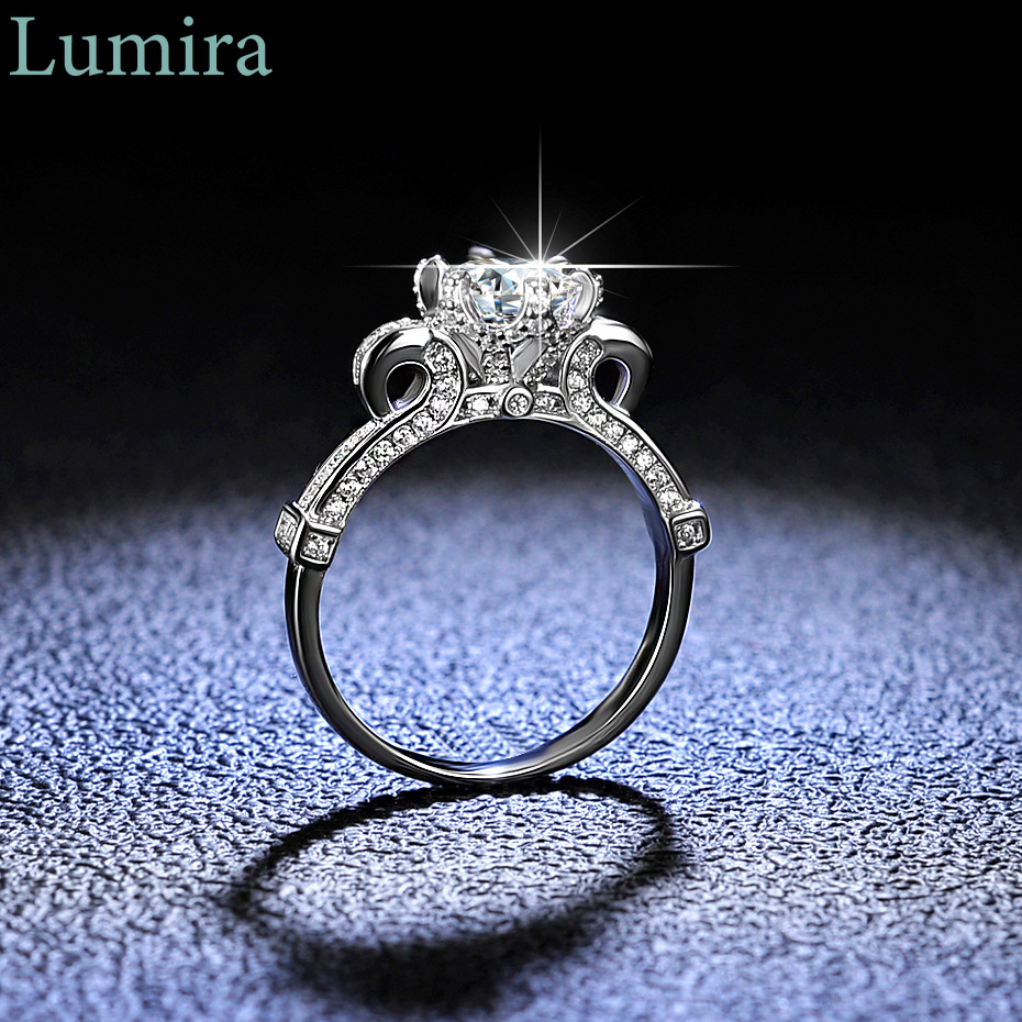 Lumira Klassieke Zes-Prong 1 K - Moissanite Engagement Ring 1 Carat recensie en prijs