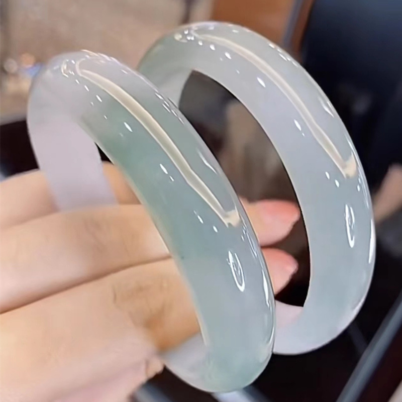 Oliegroen, drijvende bloem, ja - Bracelets recensie en prijs